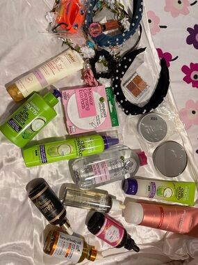Garnier & Assorted Beauty Lot with Black Pearl Headband